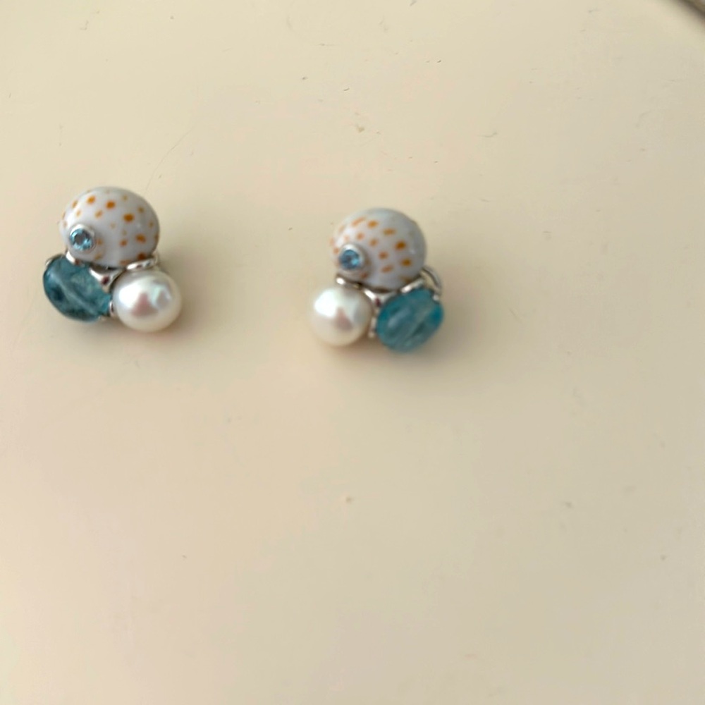Designer earrings by Trianon
